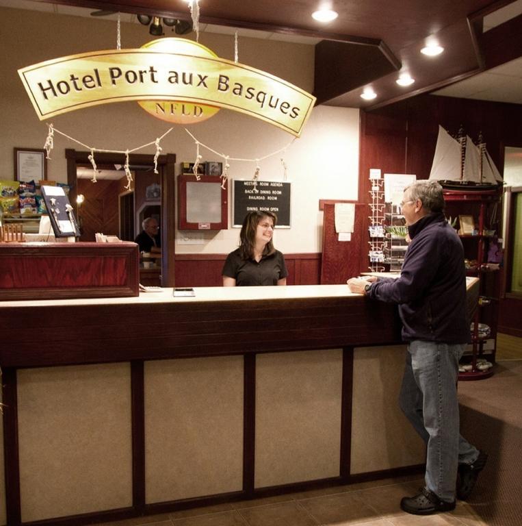 Hotel Port Aux Basques Buitenkant foto